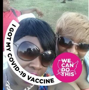 Meet your Posher, Lizzie